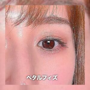 Mari Okamoto Instagram - 【メイク】青みピンクで春メイク🌸
かわいすぎて辛い🥹 

私の投稿にも使用動画のせたけで、
@etvos.jp にカラーレビューアップされてるよ♡

【使用カラー】

ETVOS ミネラルプレストチーク
シアーライラック(限定)

ETVOS ミネラルウォータリーシャドー(限定発売)
ペタルフィズ

ETVOS ミネラルシアーマットルージュ
プラムピンク　

【新発売】

ETVOS ミネラルセバムレスベール(限定発売)
¥3,520(税込)
※2023年5月1日（水）発売
#フェイスパウダー #毛穴レス #メイク直し #レフ粉

ETVOS ミネラルウォータリーシャドー(限定発売)
ソルベパール
ブロンズシャイン
ピーチベージュ
ペタルフィズ
¥3,300(税込)
※2023年5月1日（水）発売
#リキッドアイシャドウ #ラメアイシャドウ #シングルアイシャドウ #じゅわびたウォータリーシャドー

ETVOS ミネラルプレストチーク
シアーライラック(限定)
カッパーピンク
ティーベージュ
アーバンシェード
各¥4,180(税込)
※2023年5月1日（水）発売
#チーク #ブラッシュ #ハイライト #シェーディング
#透明感爆誕

#提供