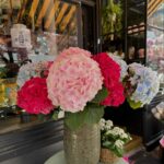 Mari Natsuki Instagram - #londondiaries #おはようシリーズ #お花シリーズ　 #goodvibes #love おはよう..... 綺麗な花屋さん💐 今日もよい一日をね！ 12℃、雨