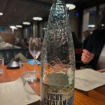 Mari Natsuki Instagram - #londondiaries #drinkingwater #vichycatalan #tesco #important 色々情報集めた結果、こちらの水でいちばん軟水に近いのはTesco🇬🇧にあるこの水！ そして、 スペイン🇪🇸発の温泉発泡水 ヴィッチーカタラン🫧 カタルーニャのこの地方の人達は長生きとか！日本にもあると思うけど、オサレなレストランにあるの〜 瓶がガウディ使用！