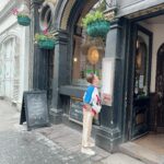 Mari Natsuki Instagram - #londondiaries #stroll 今日のランチを探しているな... 雨模様なのに...