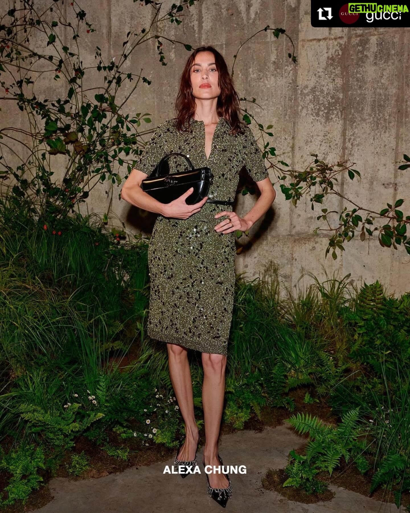 Mari Natsuki Instagram - #Repost @gucci with @use.repost ・・・ Gathering at Tate Modern for the debut of Creative Director Sabato De Sarno’s Cruise 2025 collection. Paul Mescal, Little Simz, Salma Hayek Pinault, Alia Bhatt, Kaytranada, Mari Natsuki, Tecla Insolia, Alexa Chung #GucciCruise25 #GucciLondra