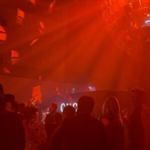 Mari Natsuki Instagram - @gucci
@sabatods
#GucciCruise25
#GucciLondra
#PR

アフターパーティーもご機嫌🎧
流石のマーク・ロンソンのdj 、ケイト・モスもノリノリでした！

#markronson 
#SHUZO