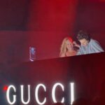 Mari Natsuki Instagram - @gucci @sabatods #GucciCruise25 #GucciLondra #PR アフターパーティーもご機嫌🎧 流石のマーク・ロンソンのdj 、ケイト・モスもノリノリでした！ #markronson #SHUZO