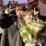 Mari Yaguchi Instagram - 一昨日は、 年末からすっごく楽しみにしていたロケでした😭✨ 年明けてすぐにゆうちゃんに会えて、 本当に嬉しかったです😊✨ 会うと嬉しくてメイク中とかに、 ノンストップで話してしまうので、 メイク時間が足りなくなるーって怒られましたwww これ私あるある。 ゆうちゃんがケラケラ笑ってくれるから、 私もどんどん話しちゃうんだょ。 だからゆうちゃんのせいね😳 ロケもずっと楽しくて 時間がマジで足りなかったです🥹 ゆうちゃん✨ 誕生日プレゼントも本当にありがとう😊✨ また詳細は近くになったら報告しますね😁✨