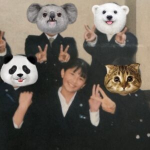 Mari Yaguchi Instagram - この間番組で
中学校時代の写真探してて、
使わなかった写真😊
写真に時代を感じるよねぇ☺️✨

#昭和５８年生まれ
#早生まれ