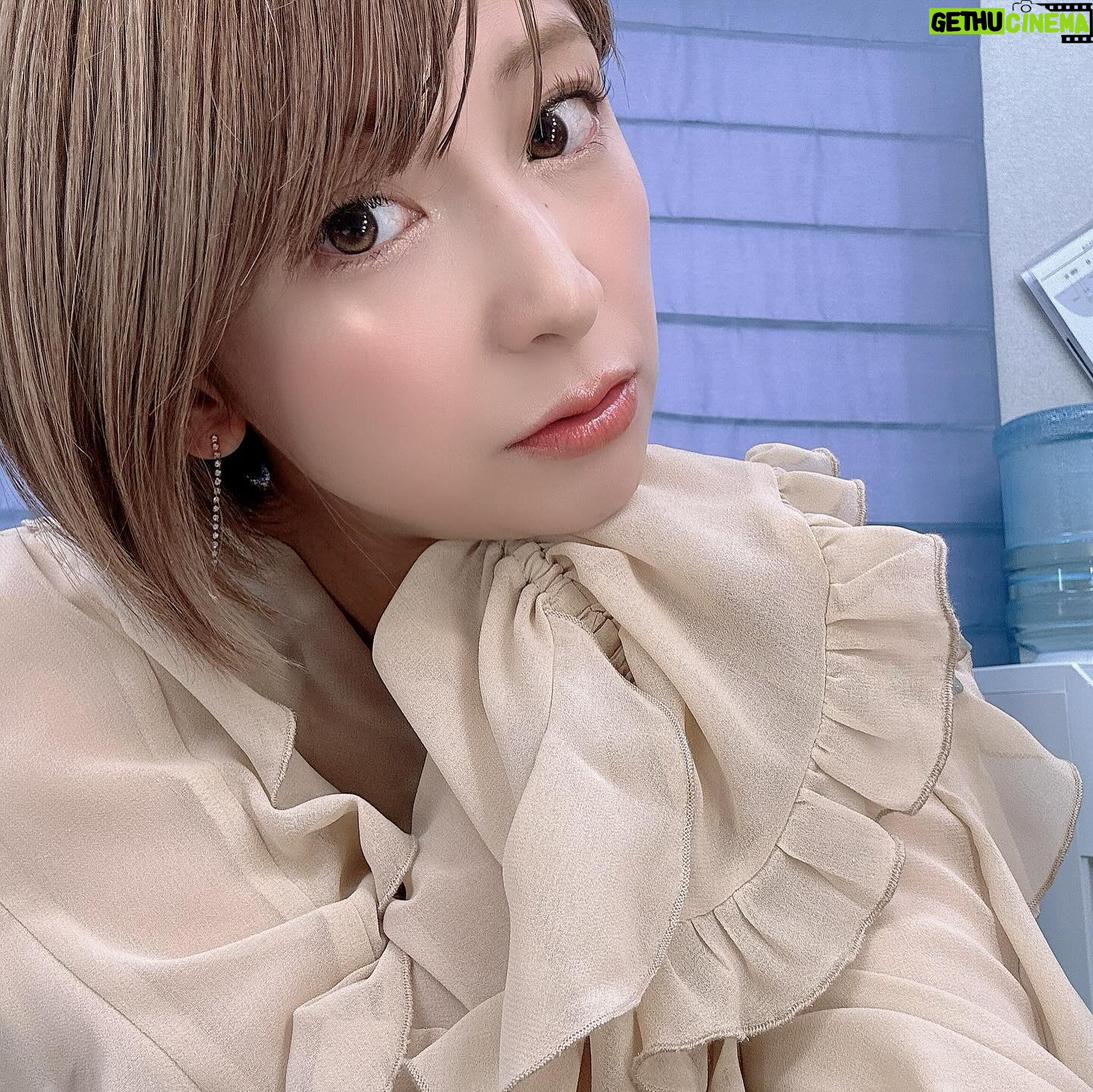 Mari Yaguchi Instagram - 本日25時〜 テレビ大阪 『はばたけ!グットクルー!』が放送されます😊✨ みなみかわさんとしっかり話したの初めてだったんですが、 やはり凄く凄く面白い方でした🤣✨ そして何気に同世代😳✨嬉しい😳✨ グットクルーのみんなも積極的にトークしてて、 とても頑張っていました!! リーダーがめっちゃホワホワしてたw 皆様応援よろしくお願いします😊✨ Tverで見逃し配信もありますので是非ご覧下さいませ♡