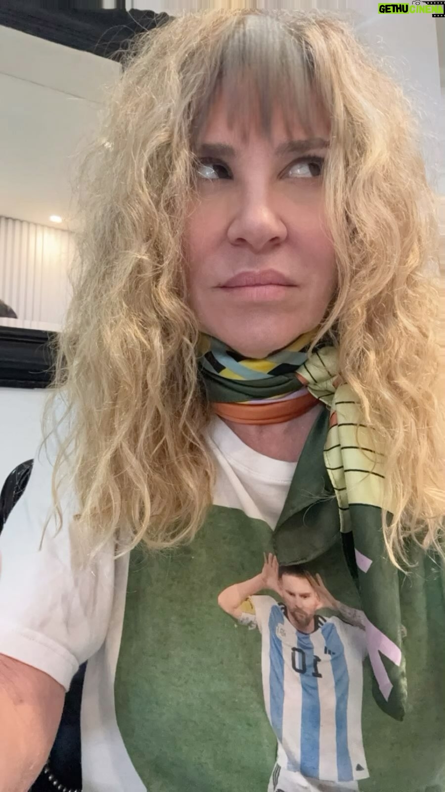 María Carámbula - 3 Likes - Gracias por las risas siemprE, amichino @cristianreyok @cristianreystyle 😂😂💐🙏