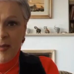 María Cecilia Botero Instagram - Queremos invitarte a formar parte activa del Recital poético "AQUI ESTAMOS", que haremos para recaudar fondos que ayudaran a nuestros actores. 
Únete a nosotros adquiriendo tu boleta en @peewahco 
Marzo 4 a las 8:00 PM. Link en la Bio

https://peewah.co/events/aqui-estamos-recital-poetico

#actuemosporlosactores #aquiestamos #colombia #actuación #artistas #poesía #recital #apoyo #solidaridad #arte #teatro #televisión #actor #actriz

@mallarinomaria #albertocasassantamaria @armandoplatacamacho @danielsamperospina #danielsamperpizano @vmallarino @helenamallarinoactriz @julioacorreal @anacrisbotero