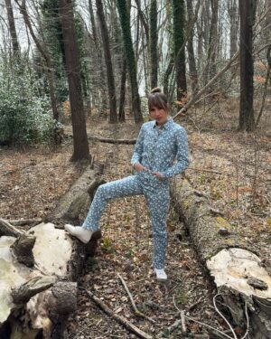 María Gómez Instagram - Hoy! Avui! 🌲 #VaDeVerd
14.15h 🌾 @la2_tve ✨[ Plantas y misticismo ]

🪡 @cover.noir 💄 @inna.makeups