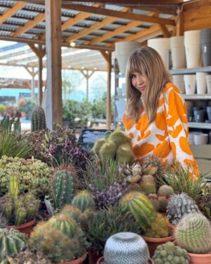 María Gómez Instagram - 🌱 Et vas perdre el capítol d’ahir de #VadeVerd amb @maria.gomezg? Si vols saber com cuidar bé de les teves plantes i que mai et diguin “mataplantes”, ja està disponible!

📲 Recupera’l sencer a rtveplay.cat