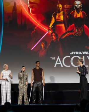 María Gómez Instagram - ⚔️ Una nueva era ha comenzado. 
Y fue un súper placer acompañar a Lesley Headland, creadora de @officialacolyte, y a @dafnekeen y resto del cast en la presentación de esta nueva serie original de @starwarsspain. Llena de intriga, de acción y con todo lo que los fans de la saga esperan. 💥Ya están disponibles los dos primeros episodios en @disneypluses y os los recomiendo muchísimo. ✨Que la fuerza os acompañe… #MayTheForceBeWithYou #TheAcolyte
🫶🏻 Gracias súper team @disneyspain   @havascreativespain 
[ Lookazo de otra galaxia✖️@analocking ✖️]
 #muah @celiagonzalez.makeup