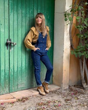 María Gómez Instagram - Comença #VadeVerd 🌿 @la2_tve 
[ Hoy salud y plantas ] 14.15h
🪡 @cover.noir 👩🏻‍🌾 @capitandenim