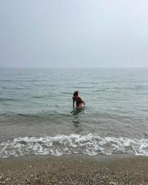 María Gómez Instagram - Marzo ~ Málaga ~ Temp. agua 18° ~ Calima
[Cronología del primer baño de la temporada]