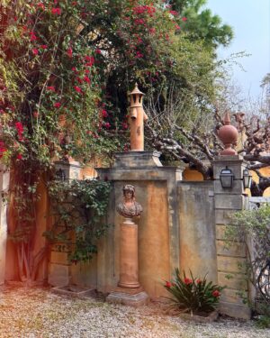 María Gómez Instagram - Comença #VadeVerd 🌿 @la2_tve 
[ Hoy salud y plantas ] 14.15h
🪡 @cover.noir 👩🏻‍🌾 @capitandenim