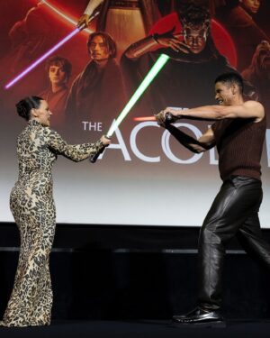 María Gómez Instagram - ⚔️ Una nueva era ha comenzado. 
Y fue un súper placer acompañar a Lesley Headland, creadora de @officialacolyte, y a @dafnekeen y resto del cast en la presentación de esta nueva serie original de @starwarsspain. Llena de intriga, de acción y con todo lo que los fans de la saga esperan. 💥Ya están disponibles los dos primeros episodios en @disneypluses y os los recomiendo muchísimo. ✨Que la fuerza os acompañe… #MayTheForceBeWithYou #TheAcolyte
🫶🏻 Gracias súper team @disneyspain   @havascreativespain 
[ Lookazo de otra galaxia✖️@analocking ✖️]
 #muah @celiagonzalez.makeup
