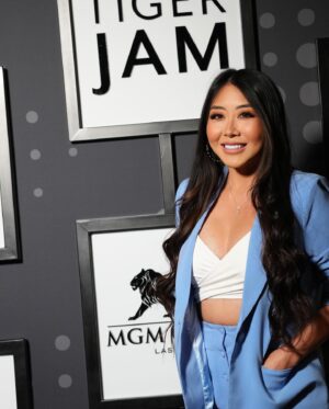 Maria Ho Instagram - Tiger Jam weekend is back, baby! ⛳️🃏🎼

Paramount to the once-in-a-lifetime experiences this weekend has to offer, is the why. The @tgrfound aims to empower youth by offering unparalleled resources to those in underserved communities.

Countless people have also worked tirelessly behind the scenes to bring this incredible event to life. Thank you to @tgrliveevents and @worldpokertour for all that you do!

Please check out tgrfoundation.org for more info and how you can support the cause!

📸: @tgrliveevents
💄: @valcmakeup

#charity #fundraiser #poker