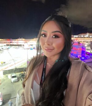 Maria Ho Instagram - High octane scenes from the inaugural F1 Las Vegas Grand Prix. Swipe to hear what kind of music they listen to in the Red Bull Racing garage. 

#pokerlife #formula1 
@pokerstars #redspadepass