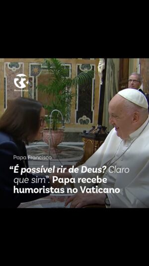 Maria Rueff Instagram - Joana Marques, Maria Rueff e Ricardo Araújo Pereira estiveram entre os mais de uma centena de humoristas recebidos no Vaticano, esta manhã.

O Papa defendeu que o riso do humor nunca é “contra” alguém, mas é sempre inclusivo, pró-ativo e deve despertar abertura, simpatia e empatia.
 
Saiba mais em rr.pt
 
#Renascença #InformaçãoParaDecidir #PapaFrancisco #Humor #Vaticano