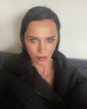 Maria Silvestar Instagram - 🖤