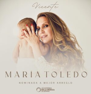 María Toledo Instagram - Este lunes se entregan en Madrid los premios de la @academusica de España. 🎶🇪🇸

Nuestro disco #Vicente está nominado como mejor arreglo y pase lo que pase, para mí el premio es poder compartir música con vosotr@s y con los músicos que han dejado su corazón en este disco dedicado al amor de mi vida; mi bebé. 

Gracias @chanodominguezoficial @diegoamadorofficial @ivanmelonlewismusic @dorantes_musico @pablorubenmaldonadopianista @estudiosgandul @cortinamusic por vuestro sonido. 🎹 Os admiro desde que era una niña y es un sueño teneros en este disco. Gracias @raulcabreraoficial y @guitomorenoplanton por componer conmigo y dejaros vuestro alma.
Gracias @estudiossantamaria y @verdugomarta por estar día a día dándolo todo y sin duda gracias a ti, que escuchaste este disco y le diste todo tu amor. Esta nominación es de todos. 

Vicente, mi niño, eres la fuente de mi inspiración y lo mejor que me ha pasado en la vida. 🤱🩷🩷

Mañana sábado concierto en Iniesta (Cuenca) y el lunes en @ifema_madrid habrá alguna sorpresa… Hasta ahí puedo contar…😉❤️🎹🎤