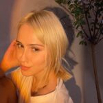 Maria Bakalova Instagram - I can feel the sunset