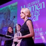 Maria Bakalova Instagram - Thank you @glamourbulgaria for the incredible honor to be Woman of the Year ♥️! За мен е чест и радост да държа в ръцете си наградата Жена на годината, тъй като винаги съм мислила, че признанието у дома е най-ценно! @mladenova_ani благодаря за вълшебната вечер, прекарана в компанията на толкова вдъхновяващи жени! И разбира се- благодаря на любимите ми хора, че споделиха този момент с мен 💖! 💄: @alina_manova 💇‍♀️: @milen_ivanov_chc_ 💃: @stoqn_stoqnski 👗: @beyond__atelier