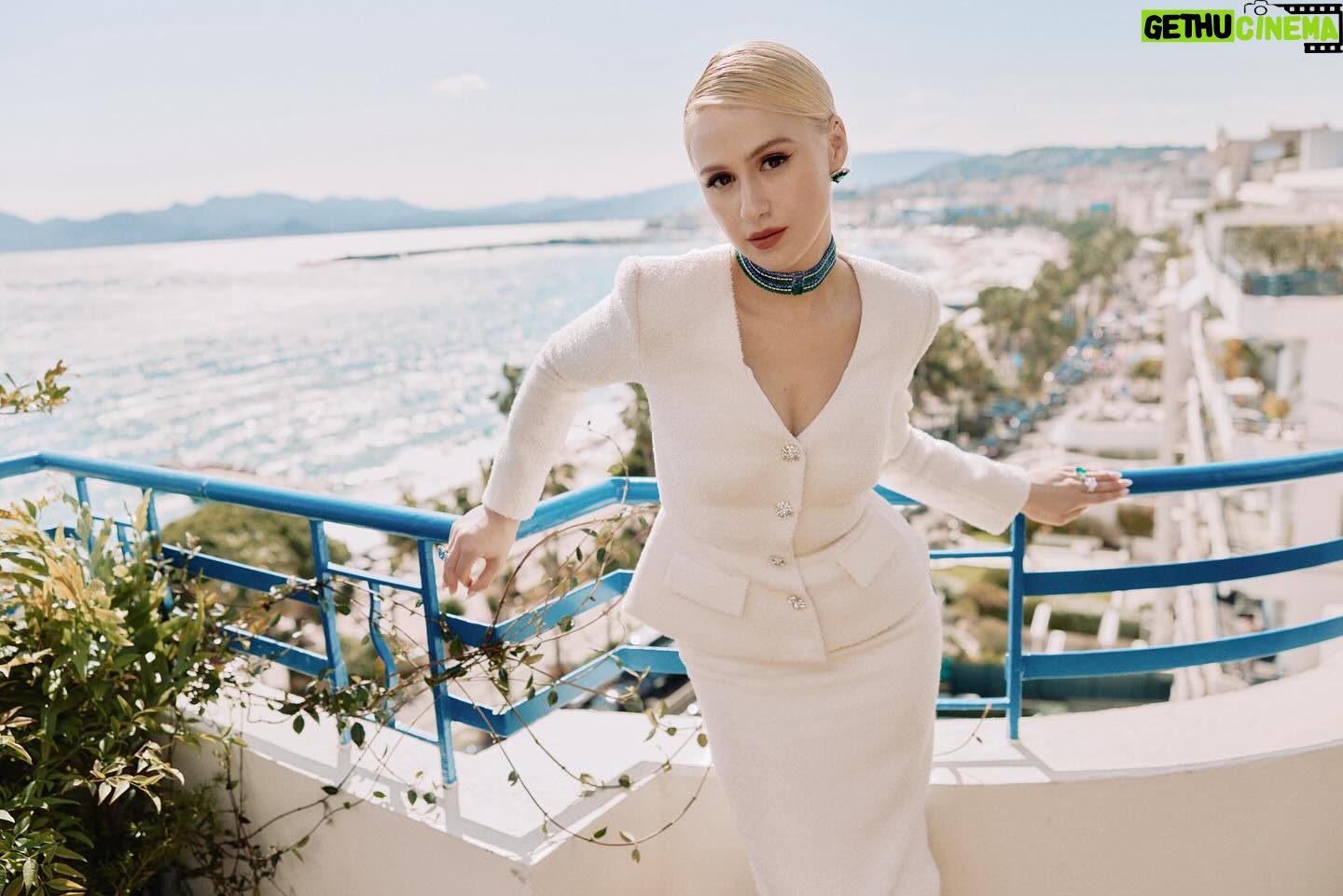 Maria Bakalova Instagram - Talking about method dressing and trying to capture the fashion icon Ivana Trump’s presence with @bazaaruk and my incredible stylist and friend @highheelprncess while the extraordinary talented @emiliomadrid is photographing our selection of @mrselfportrait looks 🤍 #TheApprenticeMovie 📖: @bazaaruk 📸: @emiliomadrid 💃: @highheelprncess 💇♀️: @patrickwilson 💄: @jamesmolloymakeupartist 👗: @mrselfportrait 💎: @chopard Link to the interview here: https://www.harpersbazaar.com/uk/fashion/fashion-news/a60895949/maria-bakalova-method-dressing-ivana-trump-cannes/?fbclid=IwZXh0bgNhZW0CMTEAAR0RcLPixY1noRKSm79Wn3OQajwylDMZJpDmLayXzVds_qeTcf5oqlvZvak_aem_Ac-_b8kai4HV0zlGt2sAWxzmvIFzoFNOo_P4QkO4niUmx_JP5o1MUDZngLtpnjjq_6XRsW505D4SfPh1RXqg-O6R