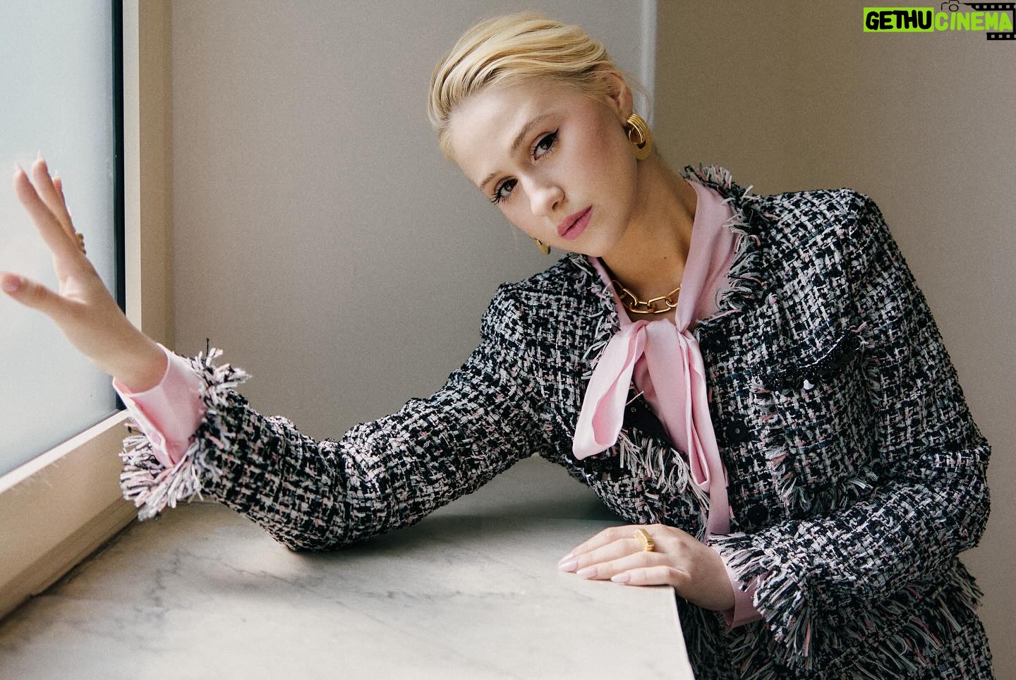 Maria Bakalova Instagram - Talking about method dressing and trying to capture the fashion icon Ivana Trump’s presence with @bazaaruk and my incredible stylist and friend @highheelprncess while the extraordinary talented @emiliomadrid is photographing our selection of @mrselfportrait looks 🤍 #TheApprenticeMovie 📖: @bazaaruk 📸: @emiliomadrid 💃: @highheelprncess 💇♀️: @patrickwilson 💄: @jamesmolloymakeupartist 👗: @mrselfportrait 💎: @chopard Link to the interview here: https://www.harpersbazaar.com/uk/fashion/fashion-news/a60895949/maria-bakalova-method-dressing-ivana-trump-cannes/?fbclid=IwZXh0bgNhZW0CMTEAAR0RcLPixY1noRKSm79Wn3OQajwylDMZJpDmLayXzVds_qeTcf5oqlvZvak_aem_Ac-_b8kai4HV0zlGt2sAWxzmvIFzoFNOo_P4QkO4niUmx_JP5o1MUDZngLtpnjjq_6XRsW505D4SfPh1RXqg-O6R