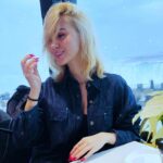 Maria Bakalova Instagram – 🐳why not going to Niagara Falls while filming in Toronto