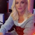 Maria Bekatorou Instagram - Έχουμε χαρά γιατί είμαστε στο “The Chase”❤️ @bouloubasisv @elsaprotopsalti @christos_alexandropoulos @iro_krass @megatvcom #thechasegr #blessed #thankful #teamquotes