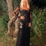Maria Bekatorou Instagram - Ένα ωραίο βράδυ του Σεπτέμβρη στο γάμο του Μίλτου και της Μάγδας @stefanidismiltos @magda_kaz4 🤍Αγαπημένοι μου @mirodesigners με κάνατε χαρούμενη 🤍 #themmwedding #friendshipquotes #blessed