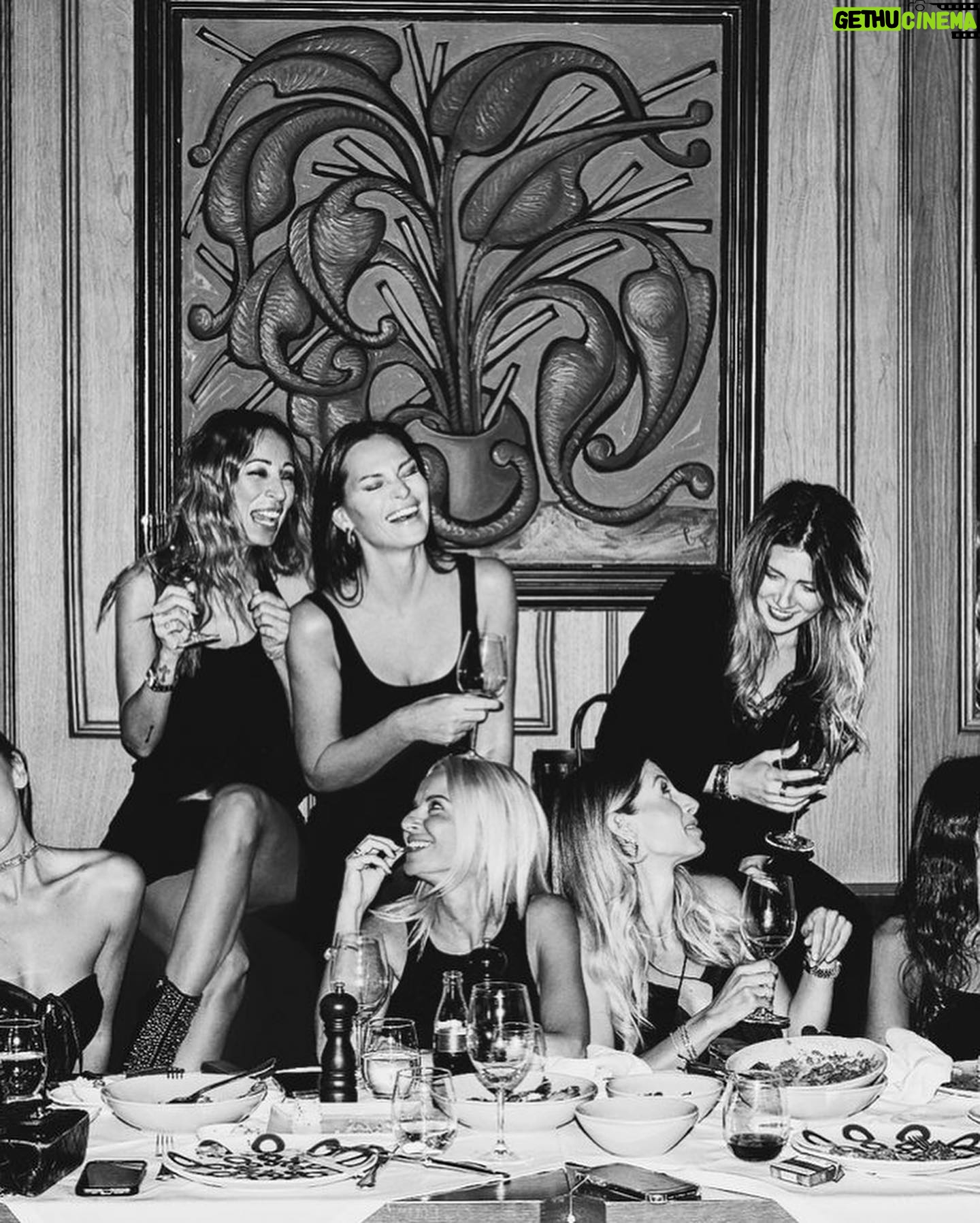 Maria Bekatorou Instagram - Μια βραδιά στο @atheneeathens με την @yvonini μου 🤍 #blessed #thankful #preciousmoments #lavieestbelle