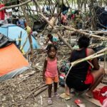 Maria Bello Instagram - This is not Haiti. It’s Texas. As a friend of Haiti for many years I have seen first hand the hardship and resilience of its people. We all want a better life for our children and would do anything to feed them. I understand that the humanitarian crisis at the border is very complicated. Yet all people deserve to be treated with respect. So how can we help? Please support @wckitchen to feed our neighbors and to give them the dignity that they deserve. And the Haitian Bridge Alliance @haitianbridge who are working towards a solution to this painful crisis. Mwen pa p janm sispann remen ou. (I will never stop loving you). 🙏❤️