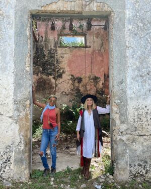 Maria Bello Instagram - We will not know our full power until we know our full history. @lolosilvera @dominiquecrenn and I are making it our mission to bring you stories of the women who have impacted our world and the women who are impacting it today. Our voices, our ancestors, our heroines who have fought and are fighting for freedom deserve to be honored and recognized. Did you know that in 1916 in the Yucatán there was the first Feminist Congress where 700 women marched through the city of Merida to demand equal rights? We can’t wait to share with you all of the incredible stories of women all over the world. Happy International Women’s Day. Blessings to all of those fierce women who have paved the way.