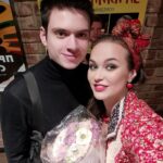 Maria Bersenyova Instagram - С днем рождения, сынок! 💐🥹🫶🏼 Мой первый, мой любимый, мой единственный сын!♥️ Ровно 21 год назад в этот морозный зимний день я стала мамой такого чудесного мальчика, (мне тогда тоже кстати был 21 ) и не было, казалось, на свете человека радостней и счастливее! Прошло уже столько лет, а я как сейчас помню твои бархатные щечки, по которым водила пальчиком, когда ты спал рядом и даже зная, что могу разбудить, не могла остановиться. Невозможно было перестать любоваться на твой маленький носик, который даже не помещался на личике, образуя небольшую морщинку на переносице. Ты был похож на маленького ежика, так я тебя мысленно и ласково называла про себя с тех пор, когда тебя отдали мне в послеродовой палате и больше не смогли забрать. Твои пальчики с аккуратно «подпиленным» длиннющим маникюром и темные мягкие волосики, так сладко пахнущие чем-то очень вкусным и … родным! Все это заставляло ощущать себя обладательницей какого-то невероятного сокровища, которое на 180 градусов изменило всю мою жизнь. Внутреннее ликование граничащее с эйфорией заполнило все мое сознание и заставило ощутить себя очень взрослой и ооочень ответственной … навсегда! Шло время, ты рос так же, как росли мои чувства к тебе и казалось бы, что уже некуда сильней… Много мы с тобой прошли и пробежали… Ты вырос замечательным парнем, очень добрым, заботливым, терпеливым, мужественным и в то же время очень чувствительным и ранимым. Я очень рада, что ты у меня есть и что ты именно такой! ♥️ Пусть тебя окружают только искренне и по-настоящему любящие тебя люди! Пусть фортуна будет к тебе благосклонна, пусть твой ангел хранитель никогда не покидает своего «служебного» места и непременно гордится тобой! Пусть задуманное получается, пусть мечты сбываются, пусть цели достигаются, пусть невозможное становится возможным! Будь здоров и счастлив, сынок! Не смотря ни на что и где бы ты не находился, знай, мама всегда рядом и всегда поможет! Все будет хорошо! Иначе невозможно 🤗 Я очень сильно тебя люблю!♥️
