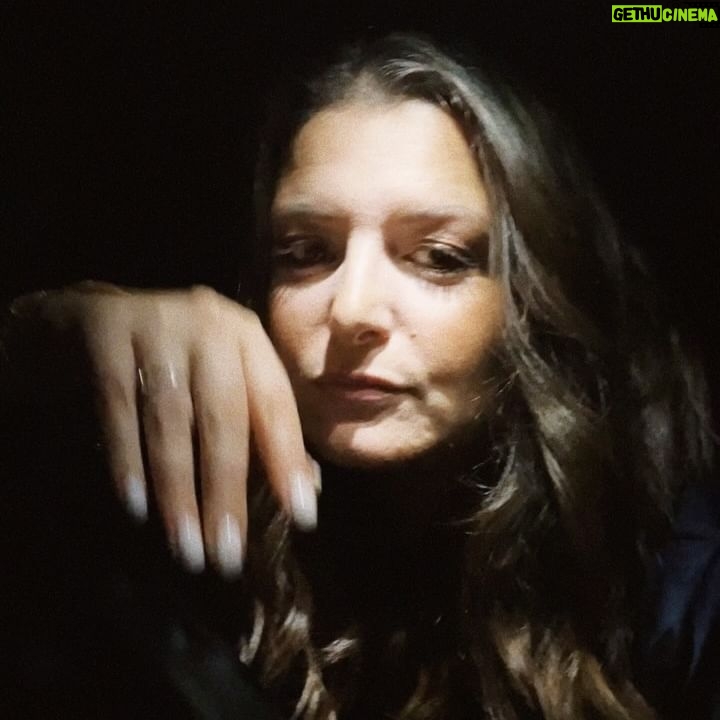 Maria Botelho Moniz Instagram - Aquele post de saudação a todas as mães/pais que fazem horas dentro do carro em prol de mais uns minutinhos de sesta. Quem nunca?!