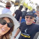 Maria Canals-Barrera Instagram - Scenes from the picket line! Lifting each other’s spirits’ with song and unity. #sagstrike #sagstrong