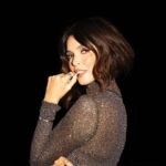 Maria Cerqueira Gomes Instagram - Isto vai ser um 31! Parabéns @tvioficial! Vestido: @balenciaga by @fashionclinic.world Jóias: @bulgari / @goncalomello Hair: @helenavazpereira Make-up: @ritaccmakeup 📸: @diogonavy