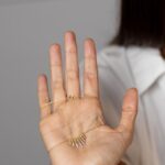 Maria Cerqueira Gomes Instagram - Há poucas coisas na vida que me tragam tantas emoções como o mar. Esta coleção da minha querida amiga @luisarosasjewellery está mais do que bonita. Não há como não gostar deste colar! #seacollection