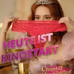 Maria Ehrich Instagram - Heute ist Kinostart von unserem wunderbaren Film CHANTAL IM MÄRCHENLAND! Lasst euch verzaubern - es lohnt sich so sehr! 🥹🫶✨ @chantalfilm