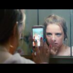 Maria Ehrich Instagram – Oh happy daaay! Die Sonne scheint, es ist feministischer Kampftag und dann ist eben auch noch der Trailer zu CHANTAL IM MÄRCHENLAND rausgekommen! 🌞👸🏼 Mir kribbelt es schon seit Wochen – nein Monaten in den Fingern, euch endlich einen kleinen Ausschnitt meiner lieben Erbsi 💕 zeigen zu können. Here you go… Freue mich unendlich auf den Kinostart am 28.03., mit den besten Rabauken 💜: 
@jellahaase @maxvdg @gizem_xe @bora @mido.kotaini @normatschernau @alexandramarialara @benfelipe @piquayy @officialfredericklau @the_cooper_dillon @jannik.schuemann @elena_uhlig @nicostank @happelmaria @jasminshakeri @jazmatab @lena.schoemann @iris_baumueller @chantalfilm