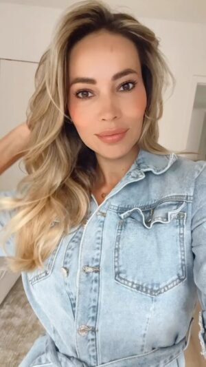 Maria Hering Instagram - Believe you can and your halfway there 🚀 #mindovermatter
#enjoythemoment
#goodhairday 
#noextensions
#iusedafilter