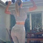 Maria Hering Instagram – These are your arms best friends 🤩😘 my 10lb dumbbells are a must have .. goodbye fluffy arms .. say hello to sexy, tight and defined arms .. the best you can do it from home ✨
.
#letsdoit, #workoutmotivation, #enjoyyourbody, #investinyourself, #resistancetraining, #investinyourfuture,