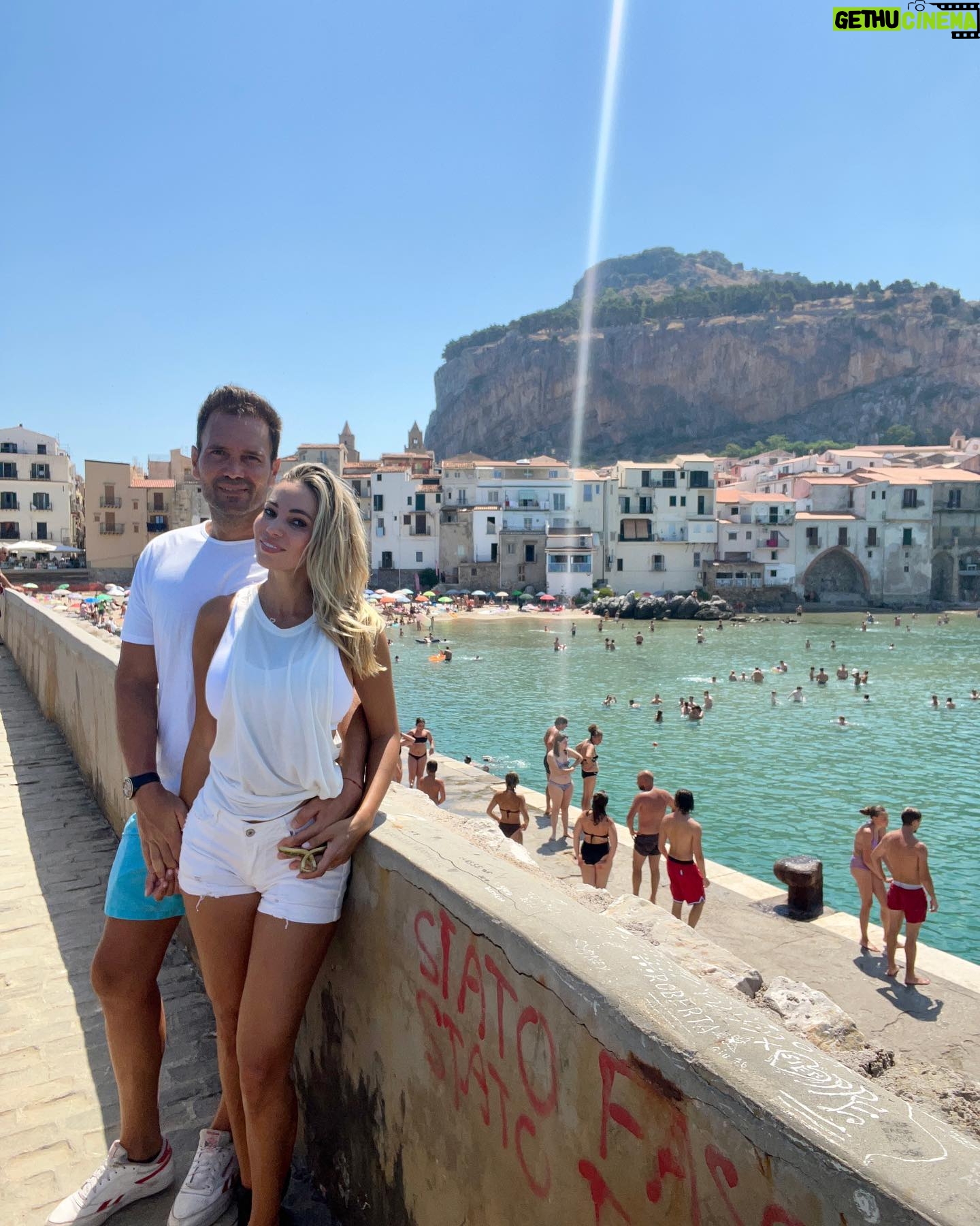 Maria Hering Instagram - When exploring Cefalu in Italy 🇮🇹.. #makingmemories . #cefalu, #enjoylife, #enjoythemoment, #roadtrip, #timmytripod, #love, #powerofpositivity, #outofcomfortezone, #husbandandwifeyontour, #oldtown, #history, #nevergiveup