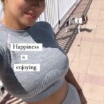 Maria Hering Instagram - Happiness is enjoying the little things in life .. ✨ . #joy, #joyful, #powerofpositivity, #enjoythemoment, #bepresent, #gratitude, #love, #girlsthatlift, #frenchienapoleon, #nappoandmariaontour, #outdoor, #frenchbulldog, #motivationalquotes