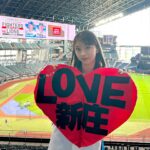Maria Makino Instagram - ♡ ♡ ⚾️2024 パーソル パ・リーグ公式戦⚾️ 北海道日本ハムファイターズVS.埼玉西武ライオンズ 2024.5.15🌈ES CON FIELD HOKKAIDO 🐻🐻🐿🦊 詳しくは“まりブロ”みてね🐰※プロフィールから飛んでね💕 ♡ ♡ #LOVE新庄 ❤️ #北海道日本ハムファイターズ 🐻🐻🐿🦊 #lovefighters #GAORA ⚾️ #モーニング娘24 #牧野真莉愛