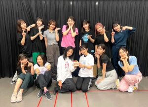 Maria Makino Instagram - ♡
♡
Judgeのインスタライブ見た❤️先程
ALL RISE Foundationのアカウント💕💕💕
リアルタイムJudge見れて感激❤️❤️❤️
👑I❤️JUDGE👑

🐰💗🐰💗🐰💗🐰💗🐰💗🐰💗🐰

今日はRHがありました💕💕💕

ドン！
『モーニング娘。'24 コンサートツアー春
MOTTO MORNING MUSUME。FINAL』
2024.5.27🌈日本武道館

ドドン！！
Huluで生配信あります❣️❣️❣️
ただいま視聴チケット販売中💖

＆

モーニング娘｡17期メンバー
💕井上春華ちゃん＆弓桁朱琴ちゃん💕
モーニング娘｡加入1周年おめでとう✨️✨️✨️

♡
♡

#Hulu
#モーニング娘24
#井上春華 ちゃん
#弓桁朱琴 ちゃん
#牧野真莉愛