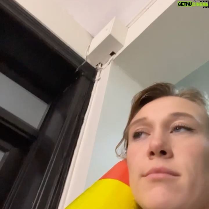 Maria Stavang Instagram - Når folk spør meg om jeg snart skal ha barn viser jeg disse videoene.