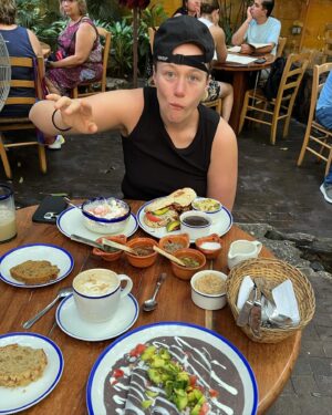 Maria Stavang Instagram - Her er 10 bilder Magnus har tatt av meg på feire i Mexico.