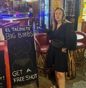 Maria Stavang Instagram - Her er 10 bilder Magnus har tatt av meg på feire i Mexico.